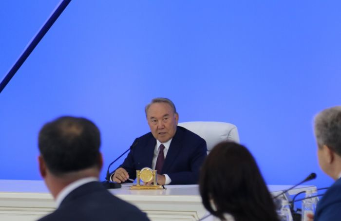 Назарбаев в Атырау: Будут дороги до Астрахани и Актобе