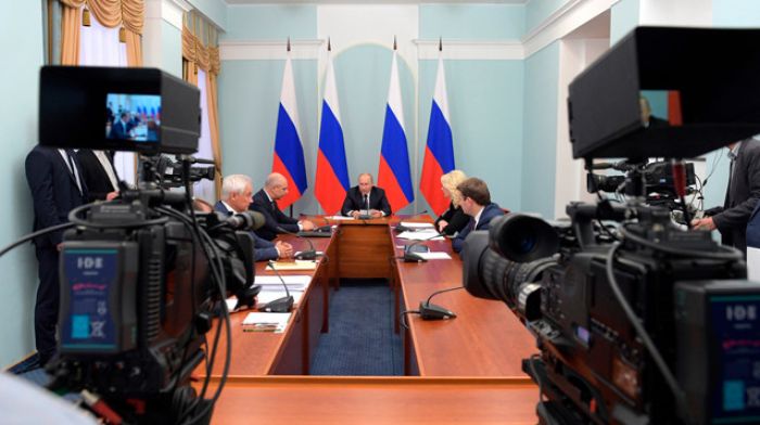 Путин пообещал скорректировать пенсионную реформу, которая "вряд ли могла понравиться"