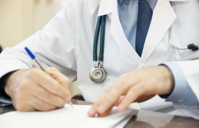 Сдельную оплату труда врачей внедрят в 2019 году в Казахстане 