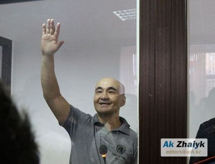 Макса Бокаева везут на запад 