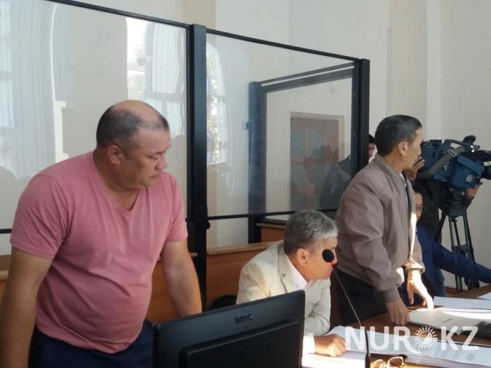 "Моя дочь погибла из-за безответственности": В Актобе начался суд по делу о гибели в лифте 