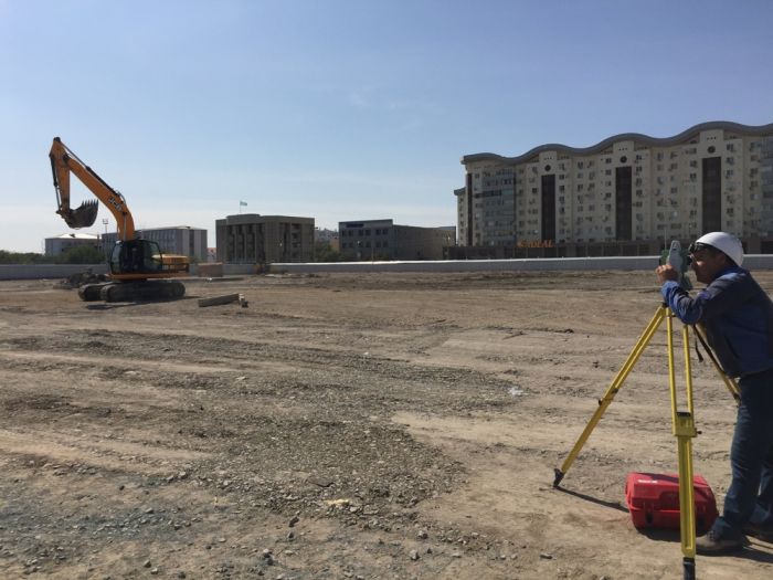 Не увидеть нельзя