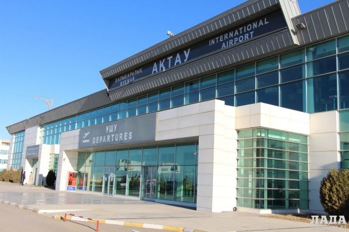 Самолёт Air Astana совершил вынужденную посадку в аэропорту Актау