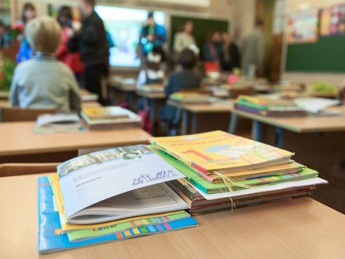 К началу школьных занятий подорожали учебники - исследование 