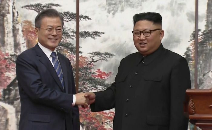 Лидеры двух Корей договорились о «конкретных шагах» по денуклеаризации 
