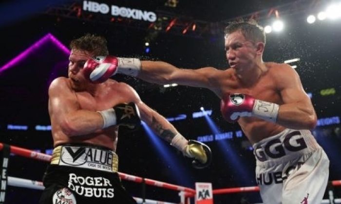 Промоутер «Канело» пообещал третий бой с Головкиным 