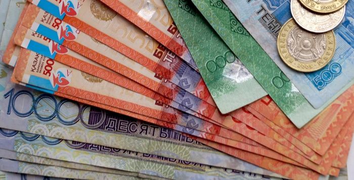 "Есть перегиб". Депутаты назвали свои пенсии 