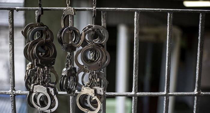 Мужчину, избившего военнослужащего на Хоргосе, поместили под стражу 