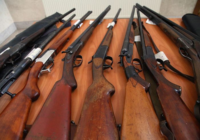 Всех под ружьё