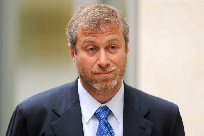 Роман Абрамович признан угрозой общественной безопасности Швейцарии  