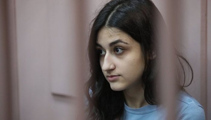 Суд решил отпустить сестер Хачатурян из-под ареста 