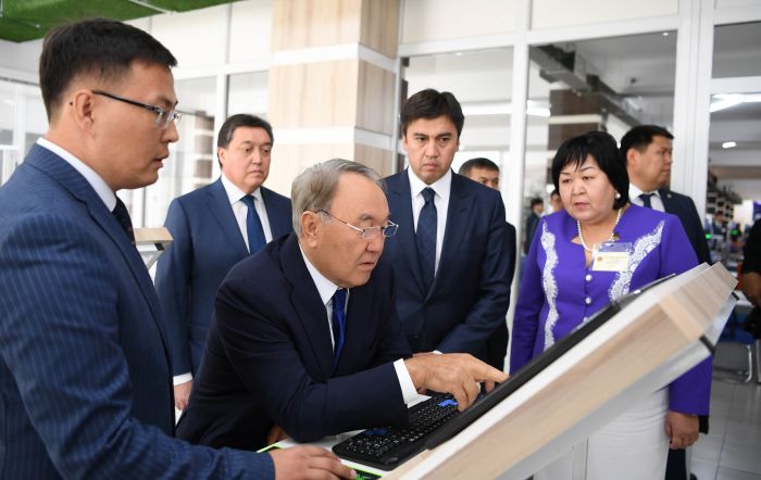 Назарбаев: Трудолюбие шымкентцев является залогом успешного развития города