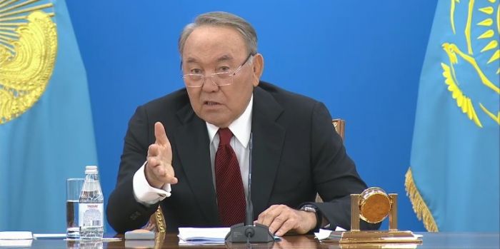 Назарбаев выступает с Посланием народу Казахстана. Онлайн-трансляция 