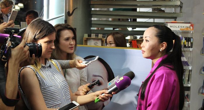 Баян Алагузова: не считаю свою жизнь с экс-супругом несчастной 