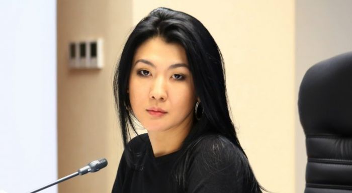 Проработавшая 4 месяца вице-министром Жунусова получила новую должность