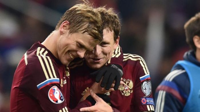 Российские футболисты Кокорин и Мамаев избили местных чиновников