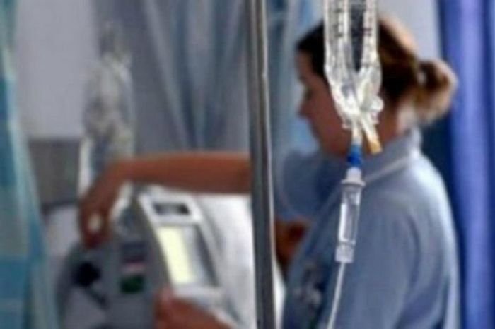 Массовое отравление донерами произошло в Карагандинской области 