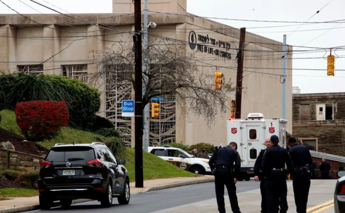 Число жертв нападения на синагогу в Питтсбурге увеличилось до 11