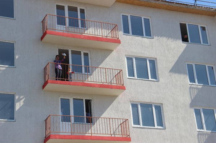 «Жас Отау» в тумане 