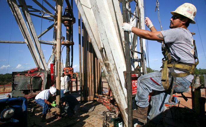 США обогнали Россию по уровню добычи нефти 