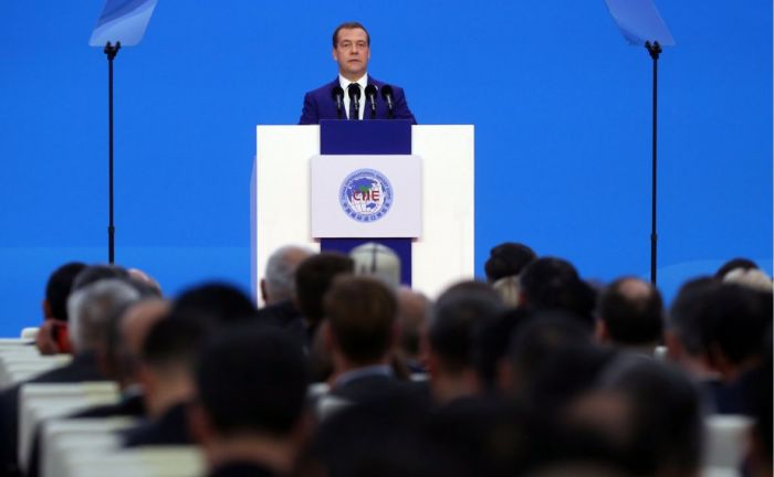 Медведев рассказал о самореализации России через санкции 