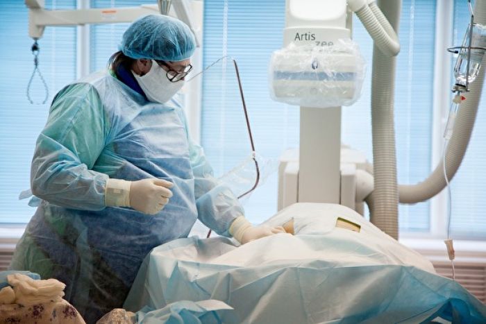 В России медики ошибочно ампутировали здоровую ногу бывшей узнице концлагеря  