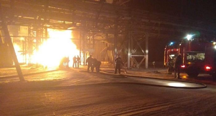 Пять человек пострадали при пожаре на комбинате АМТ – подробности 
