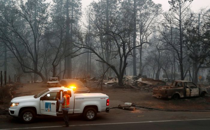 Пропавшими без вести из-за пожаров в Калифорнии объявили сотни человек 