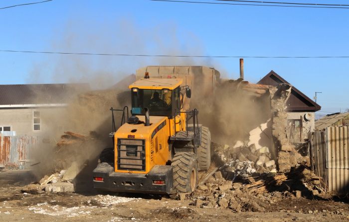 В Атырау начался снос домов в старом городе