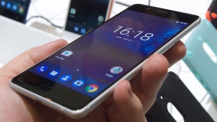 Депутаты переживают, что несколько миллионов казахстанцев могут остаться без мобильной связи в новогоднюю ночь 