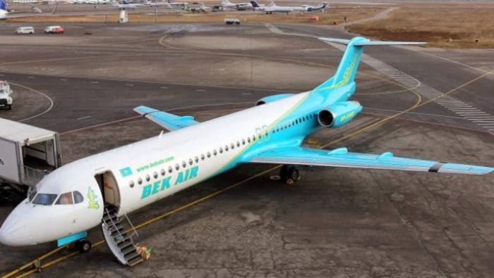 Самолет Bek Air вернулся в аэропорт Астаны из-за технической неисправности 
