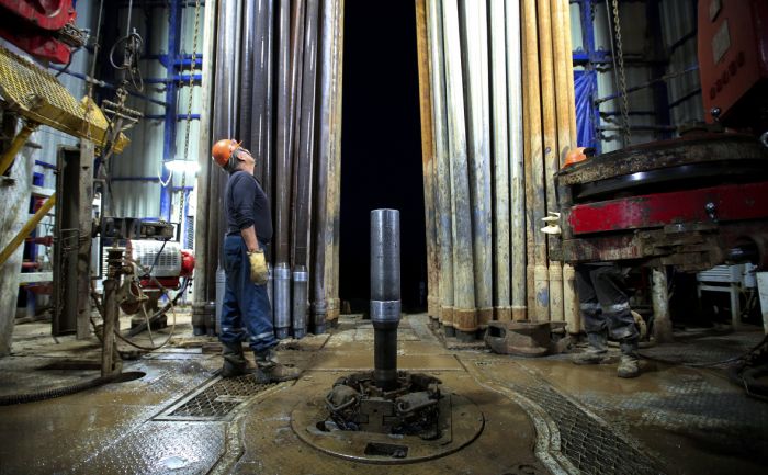 Цена на нефть Brent рухнула более чем на 5% за день 