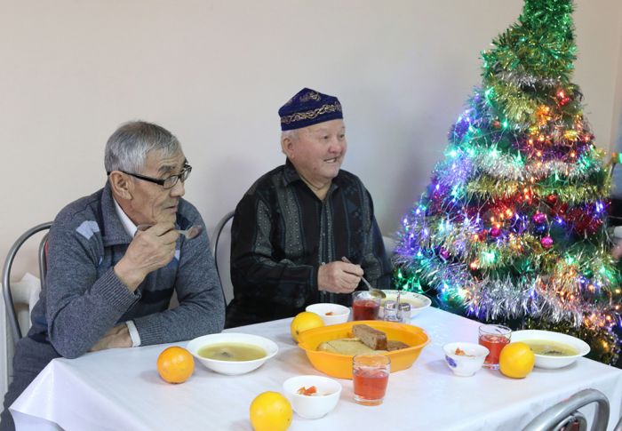 В этом доме тоже будут брызги шампанского  