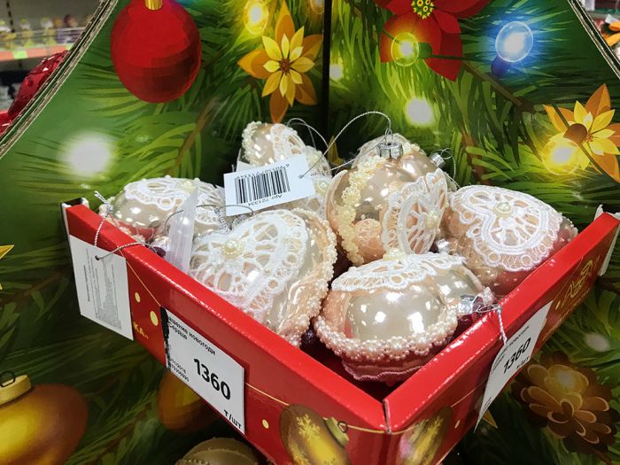 В магазин за Новым годом