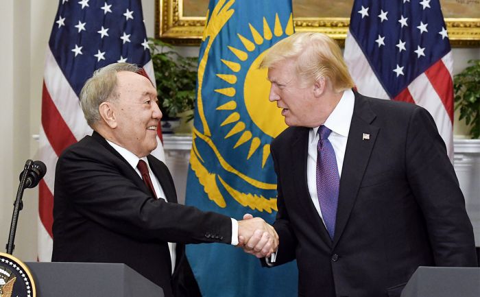 Назарбаев заявил о желании Трампа советоваться по прямой телефонной связи 