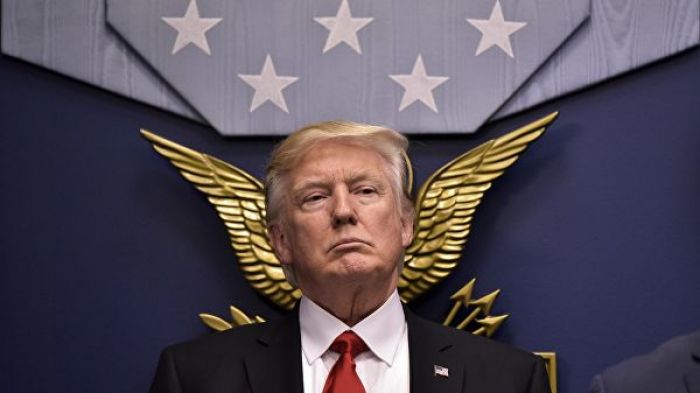 Трамп опубликовал в Instagram мем с отсылкой к "Игре престолов" 