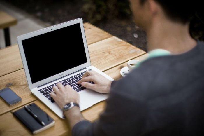 Фрилансеров в Казахстане освободили от уплаты пенсионных 