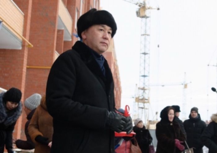 В квартирах, ключи от которых торжественно вручал аким, невозможно жить 