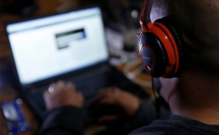 Хакеры выложили в сеть почти 800 млн адресов почты и 21 млн паролей 