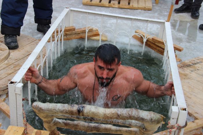 Крещенское купание в Атырау