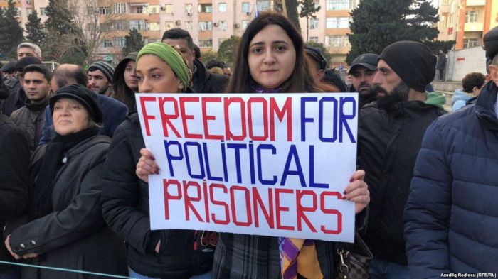 В Баку прошёл митинг в поддержку политзаключённых 