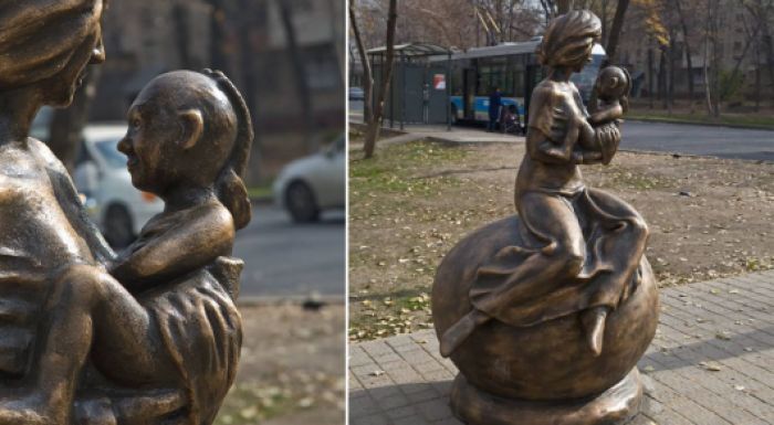 Создатели скульптуры "Мать и дитя" ответили на критику алматинцев 