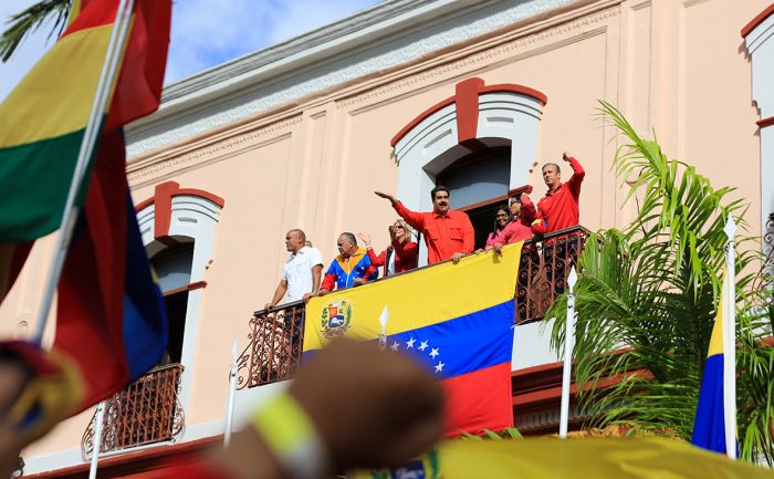 Кремль назвал ситуацию в Венесуэле попыткой узурпации власти 