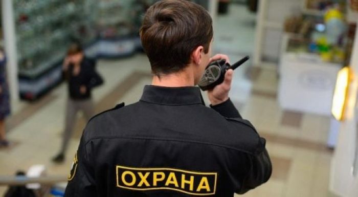 Охранник банка по пути на работу ограбил букмекерскую контору в Актобе 