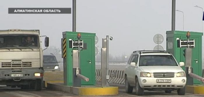 С 26 января проезд по трем республиканским трассам станет платным 