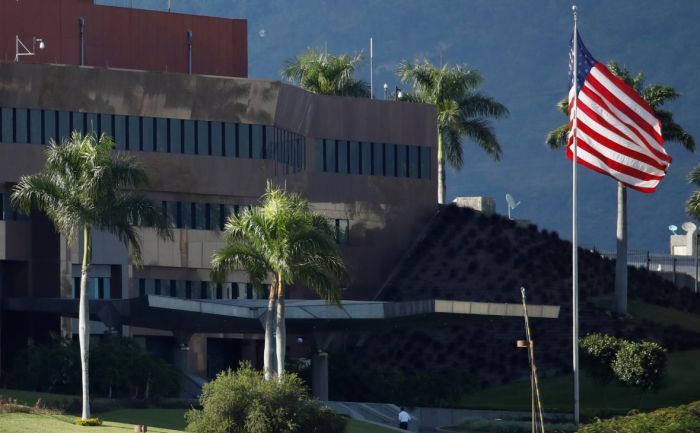 Венесуэла изменила решение о высылке американских дипломатов 