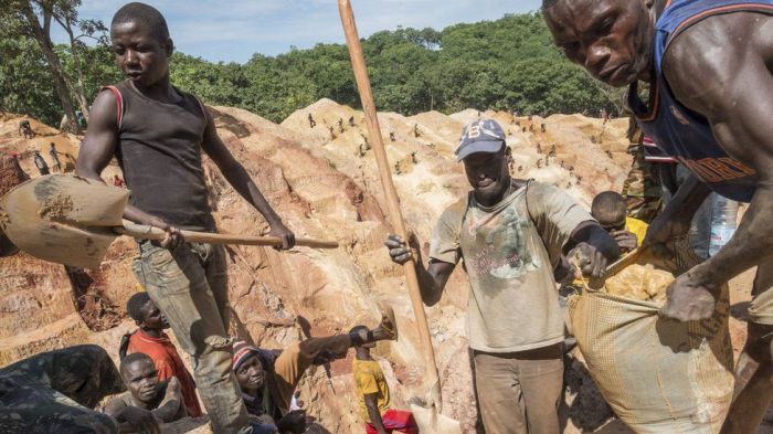 Золото Пригожина. Чем занимались россияне в ЦАР, когда погибли журналисты 