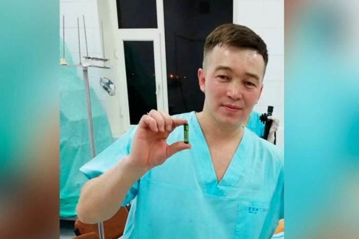 Полуторагодовалая девочка проглотила батарейку в Жанаозене