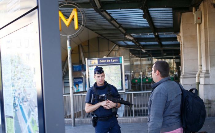 В парижском метро совершено нападение с применением кислоты 