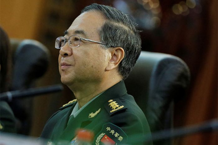 Китайский генерал набрал взяток и отправился на всю жизнь в тюрьму